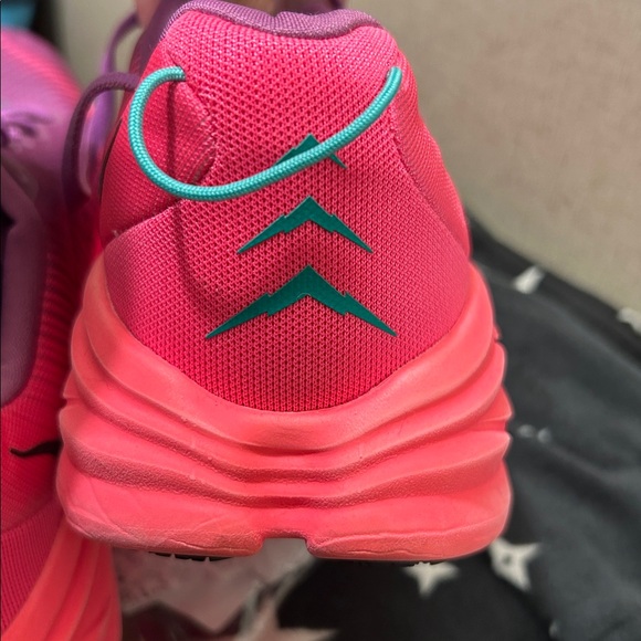 HOKA - Picture 7 of 8